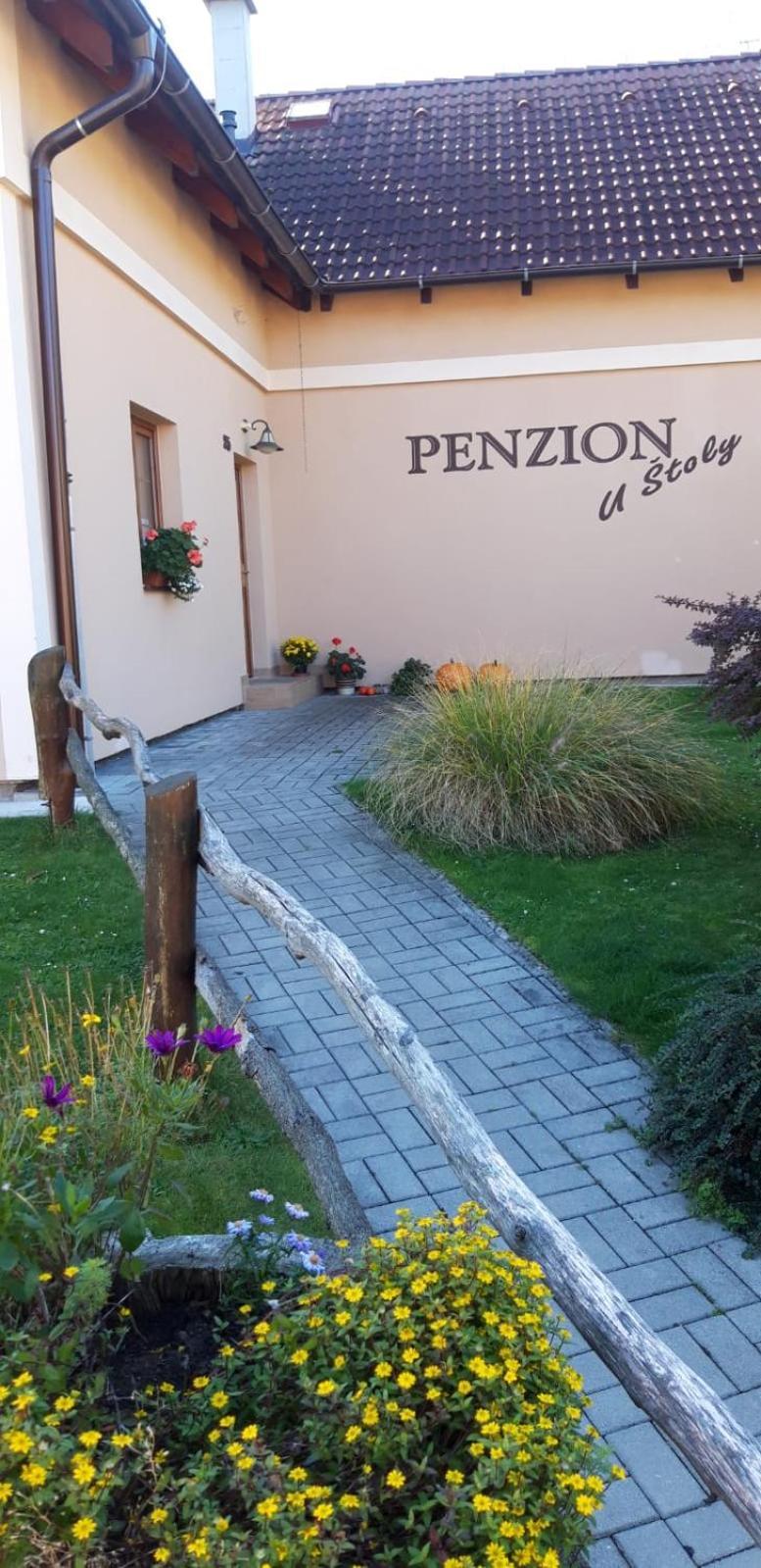 Penzion U Stoly Usilne Exteriör bild