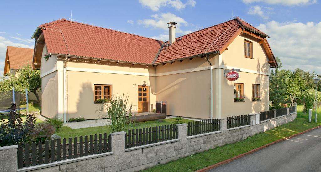 Penzion U Stoly Usilne Exteriör bild